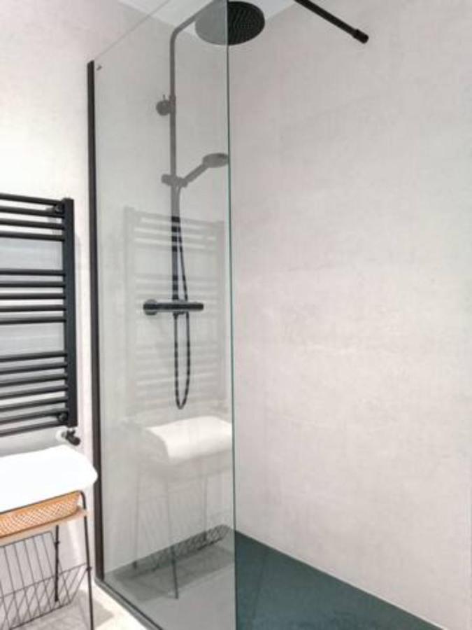 Apartamento Con Suite, Zona De Trabajo Y Yoga Wifi Y Garaje 乌迪亚莱斯堡 外观 照片