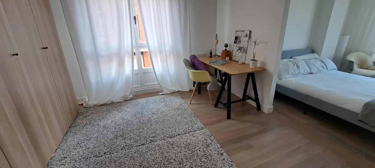 Apartamento Con Suite, Zona De Trabajo Y Yoga Wifi Y Garaje 乌迪亚莱斯堡 外观 照片