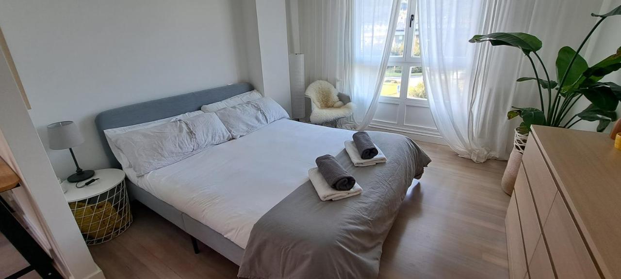 Apartamento Con Suite, Zona De Trabajo Y Yoga Wifi Y Garaje 乌迪亚莱斯堡 外观 照片